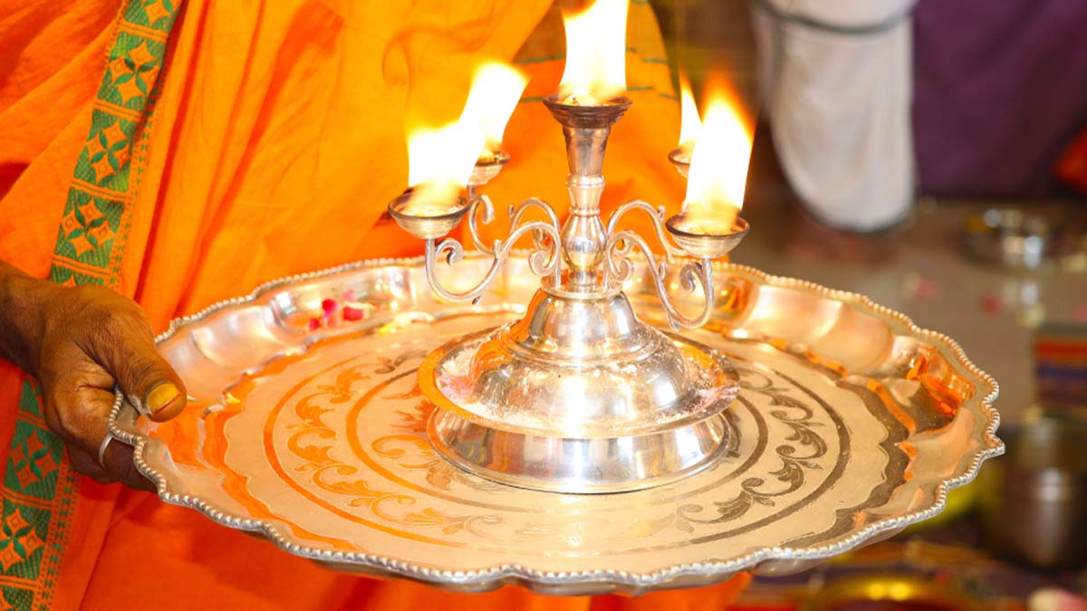 camphor aarti benefits