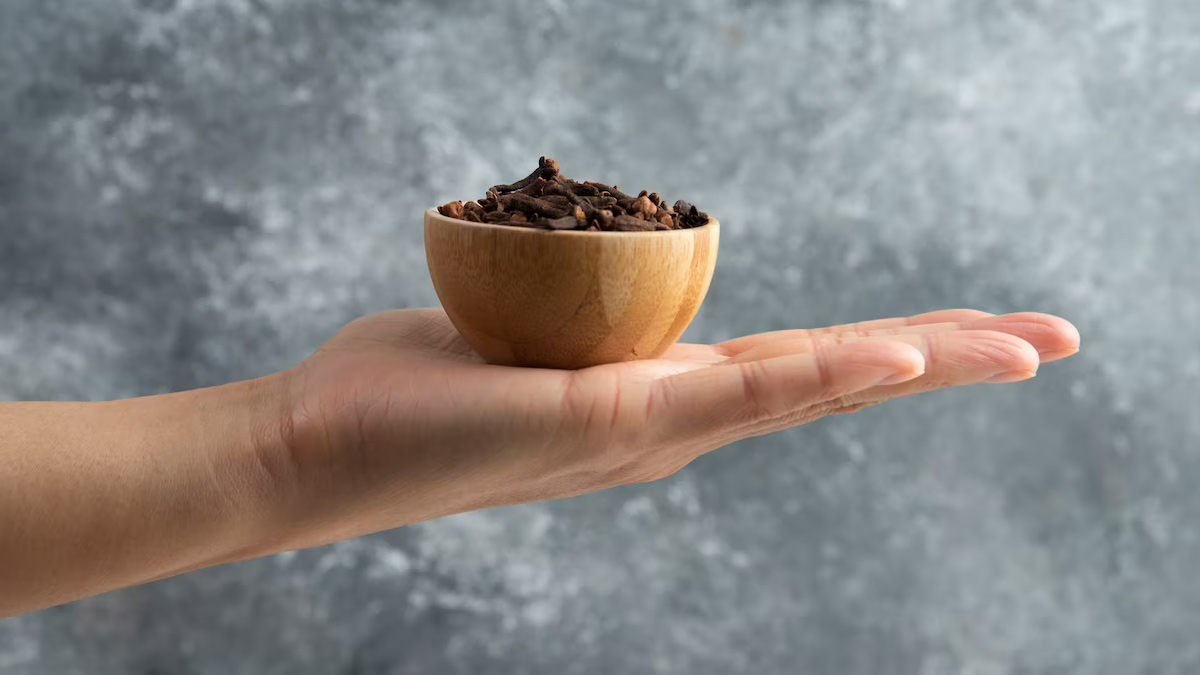 clove for tooth ache