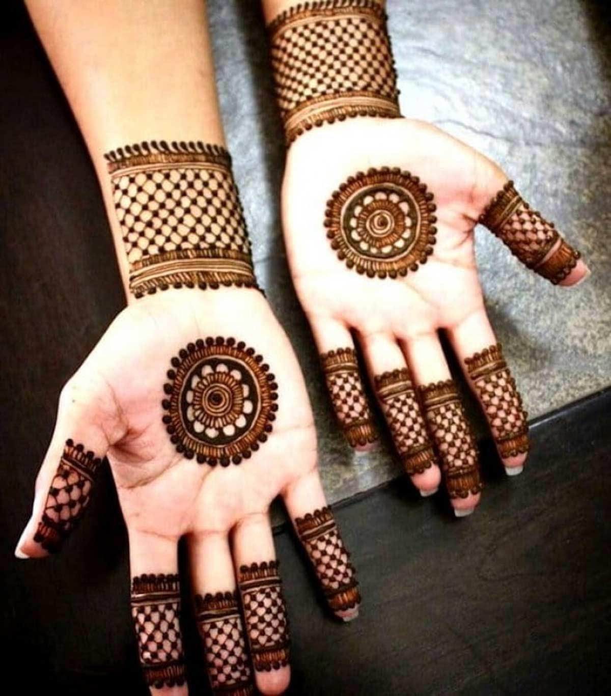 gol mehndi for small hands