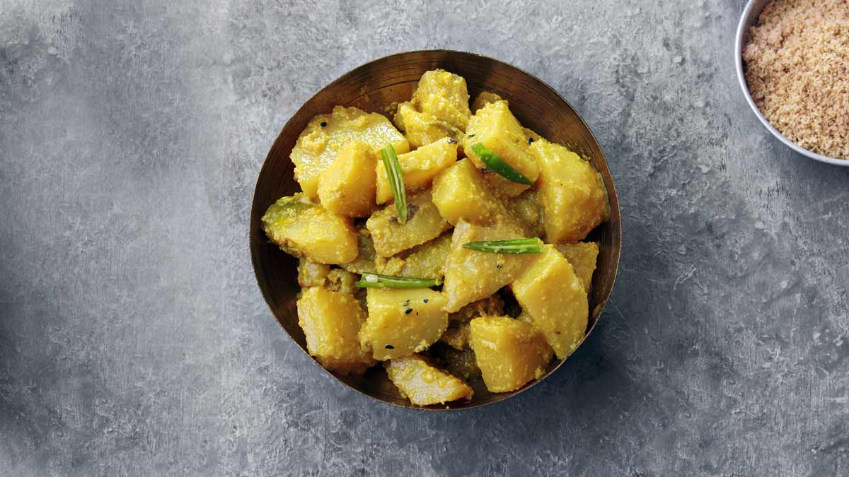 Iconically Indian: How To Make The Bengali Delicacy Aloo Posto At Home