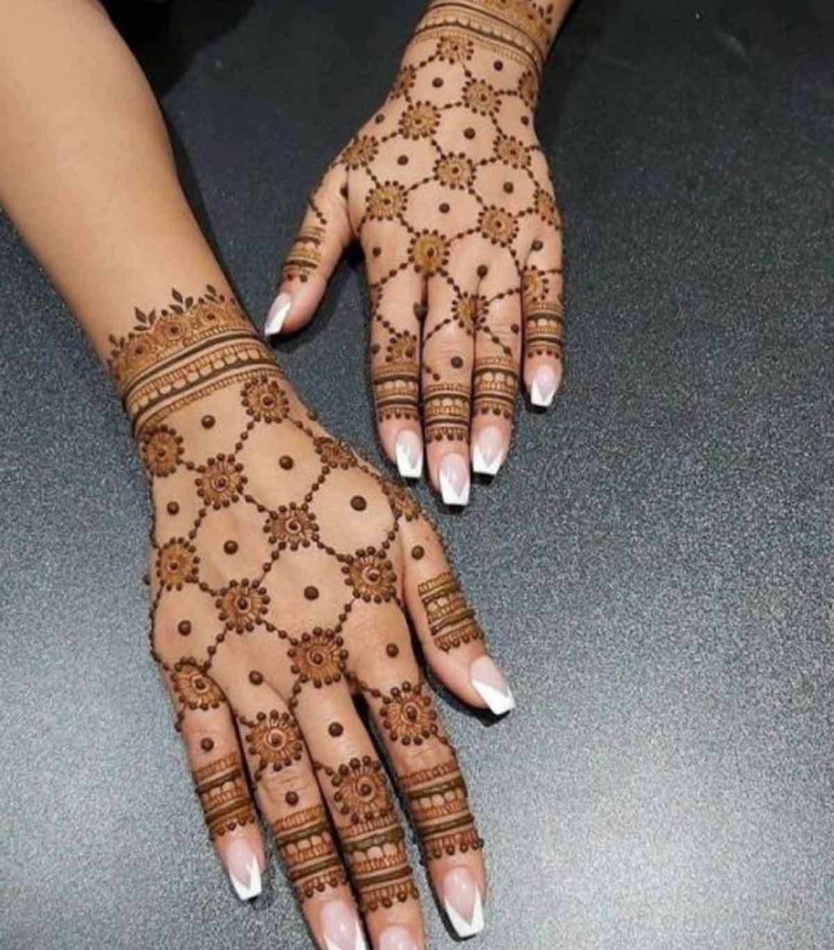 jaal mehndi for small hands