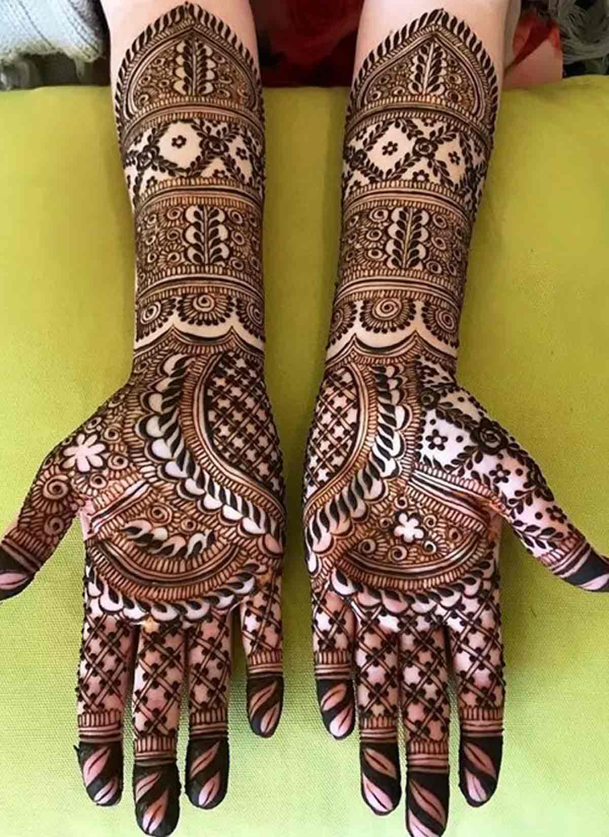 mehndi design  for broad hands