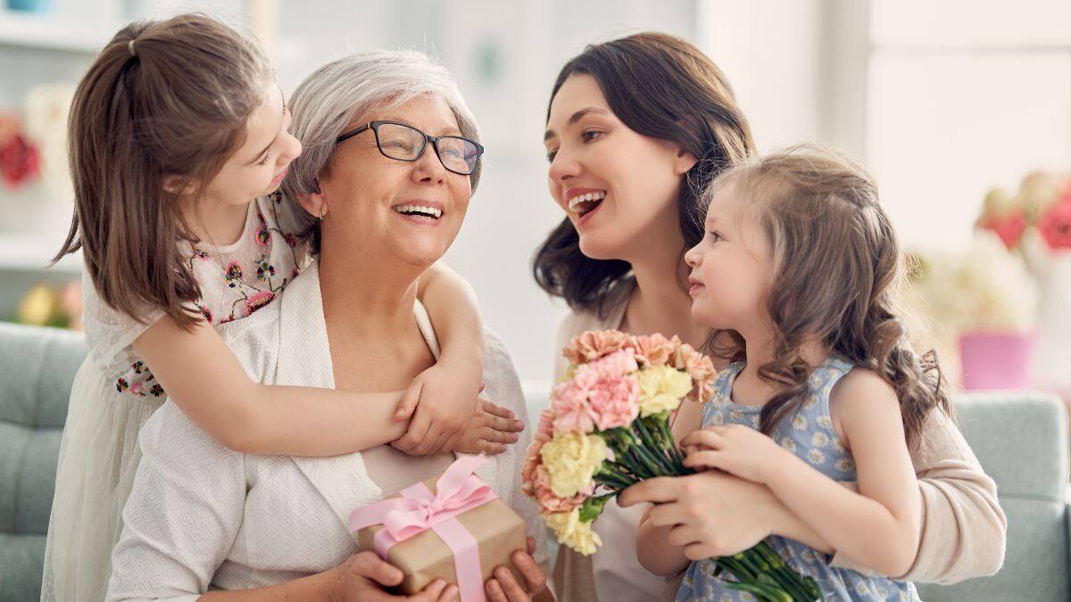 When Is Mother's Day 2024 in the UK & USA? - Cardology