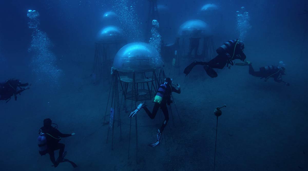 Point Nemo String Travel Mystery: धरती का सबसे सुनसान इलाका जहां से आती हैं रहस्यमयी ...