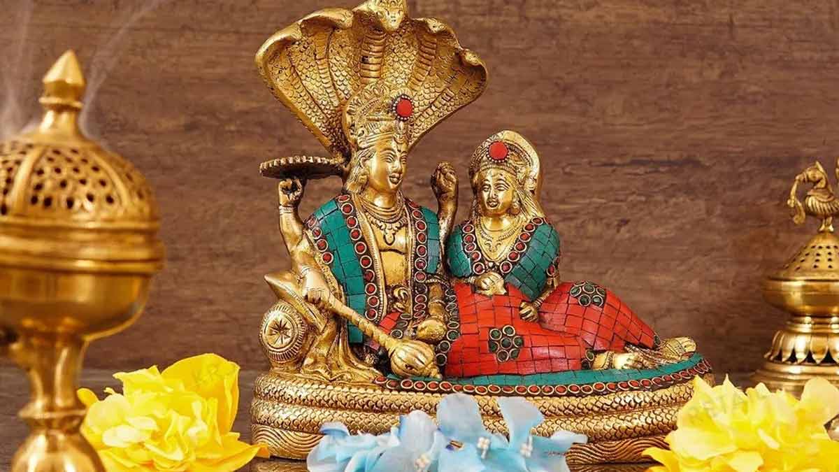 Nirjala Ekadashi Vrat Katha 2023: निर्जला एकादशी के दिन पढ़ें ये कथा, सुहाग  की होगी रक्षा | nirjala ekadashi vrat katha2023 | HerZindagi