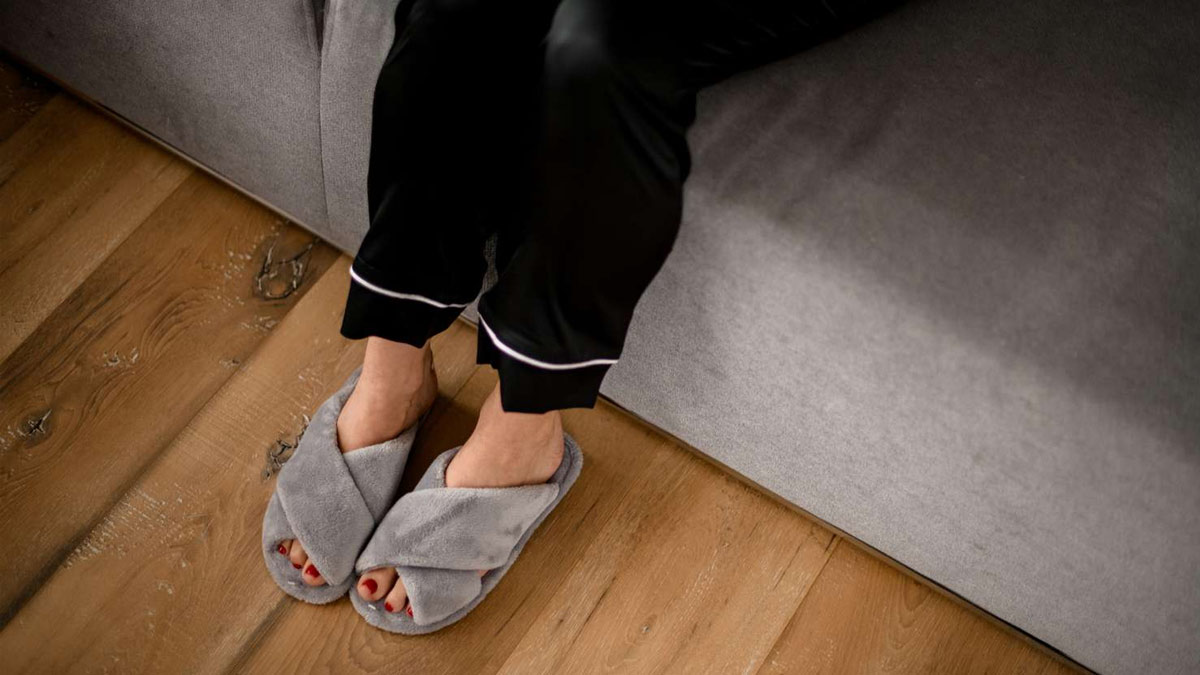 not to wear slippers in house