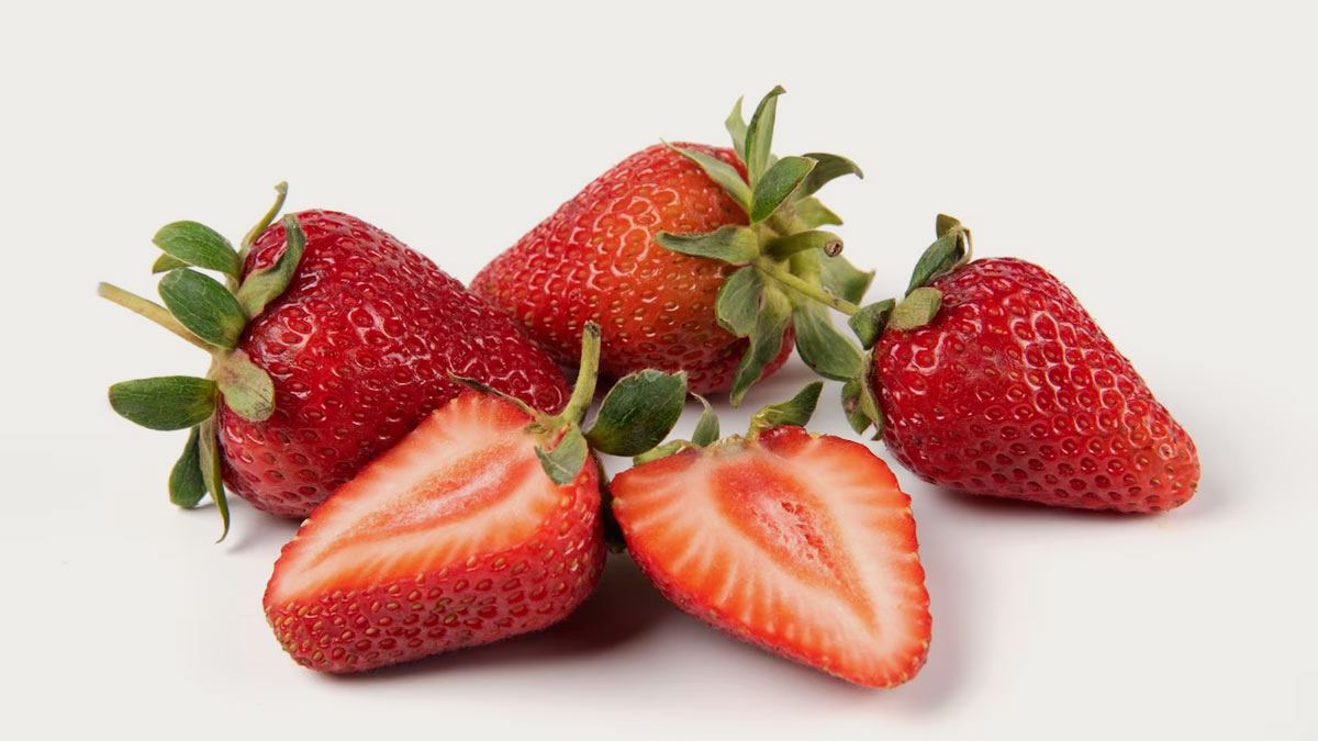 stawberry for skin