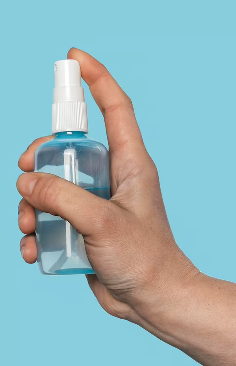 सैनिटाइजर स्प्रे बॉटल को फेंकने के बजाए ऐसे करें ReUse how to reuse