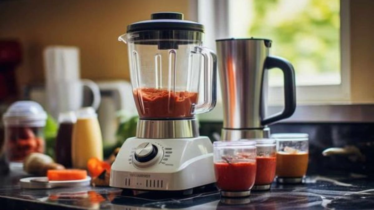 1000 Watt की क्षमता के साथ आने वाले ये Bosch Mixer Grinder ग्राइंडिंग और मिक्सिंग हैं सबसे बेस्ट