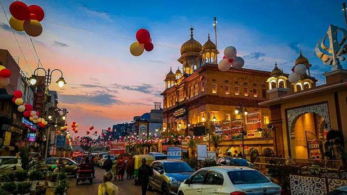 Gurudwara Sis Ganj Sahib