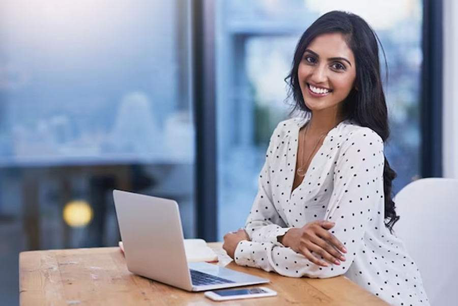 QATAR country is best to earn money for indians