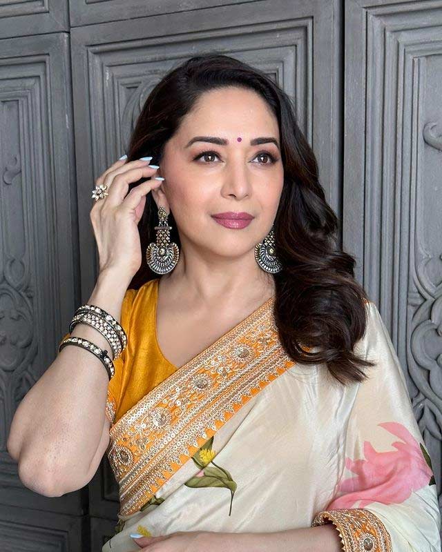 Saree with silver jewellery