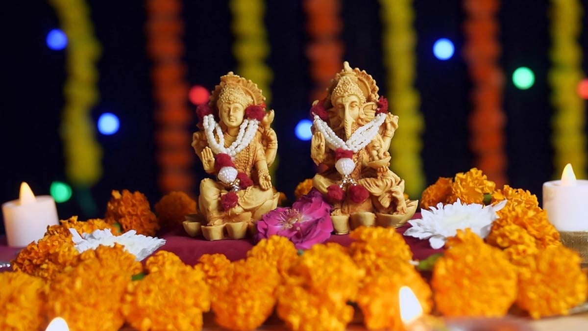 These two yellow flowers are dear to Lord Ganesha and Goddess Lakshmi, just plant them at home and you will get quick financial benefits.