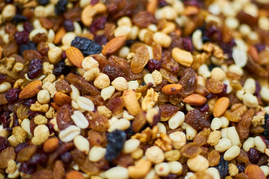 best time to eat dry fruits and nuts for weight loss