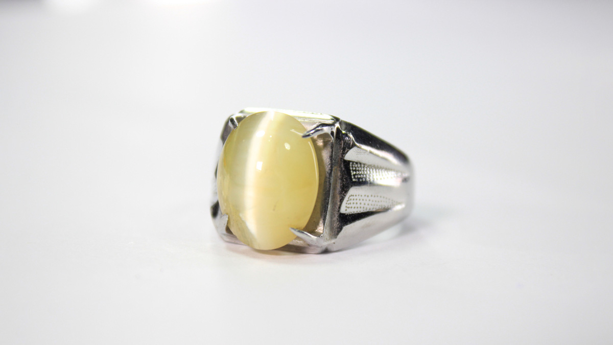 The Passionate Cat's Eye Open Ring