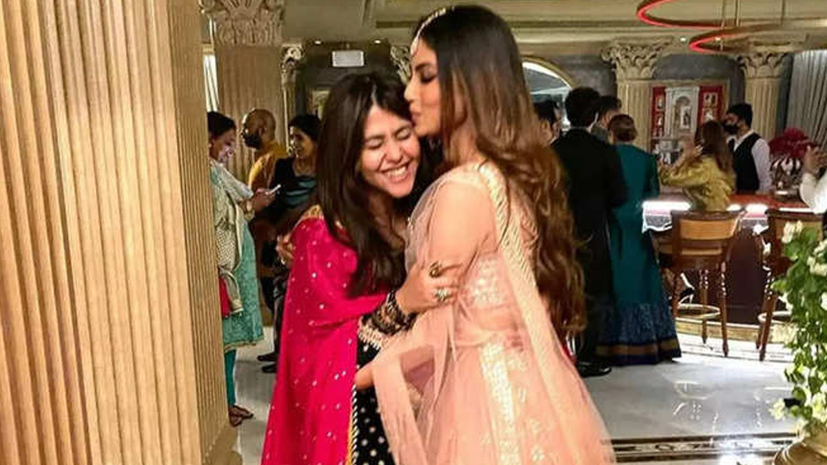 ekta kapoor house inside photos