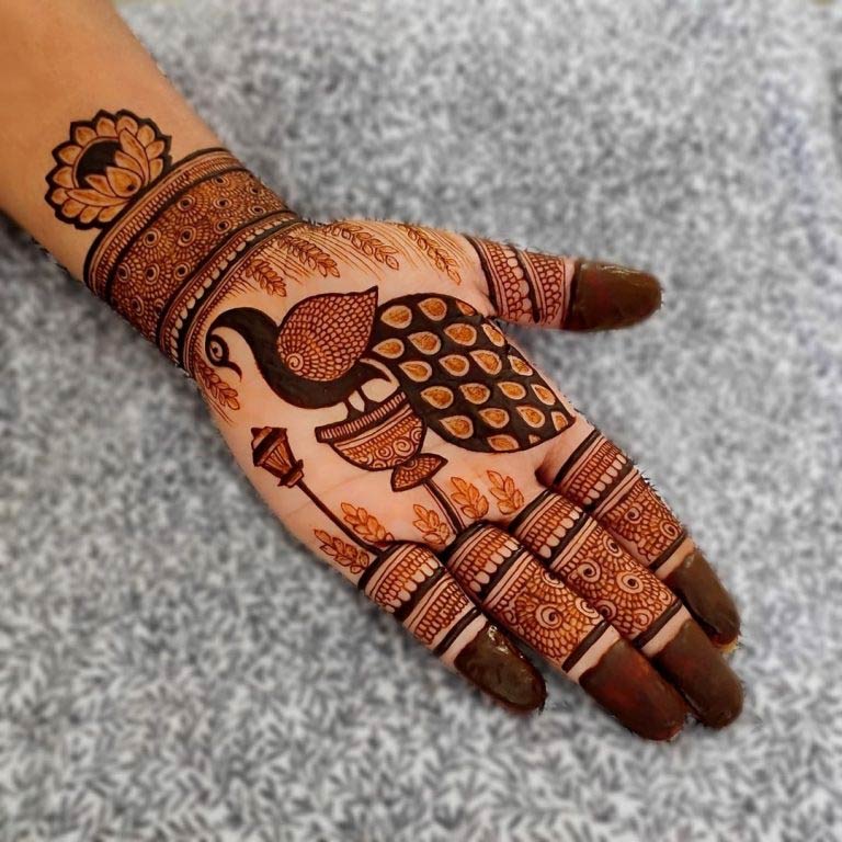 Peacock Mehndi Designs - 31 Unique Designs To Try In 2019 | Lifestyle | Peacock  mehndi designs, Henna designs hand, Peacock mehndi