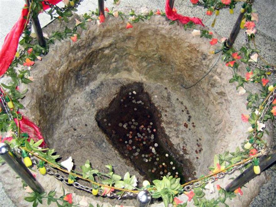 hanuman giant footprint