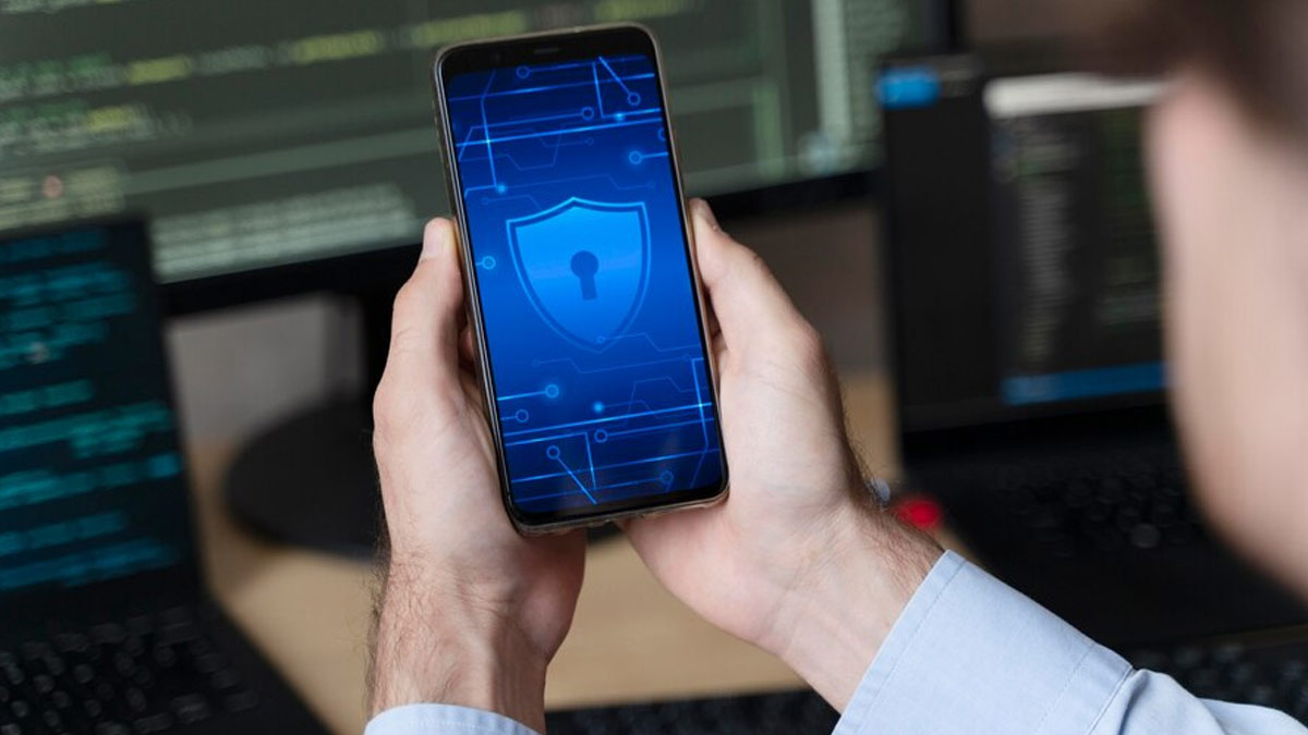 how to protect your phone from being hacked