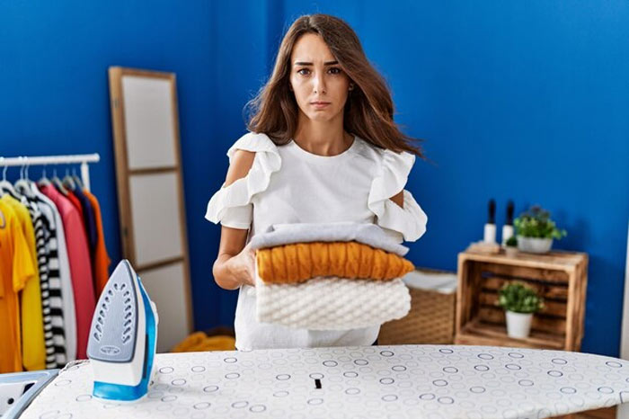 how to remove smell of woolen clothes 