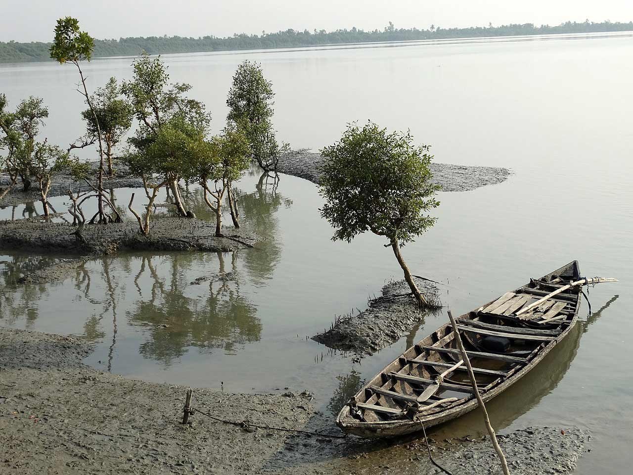 india bardhanara village where only one family lives