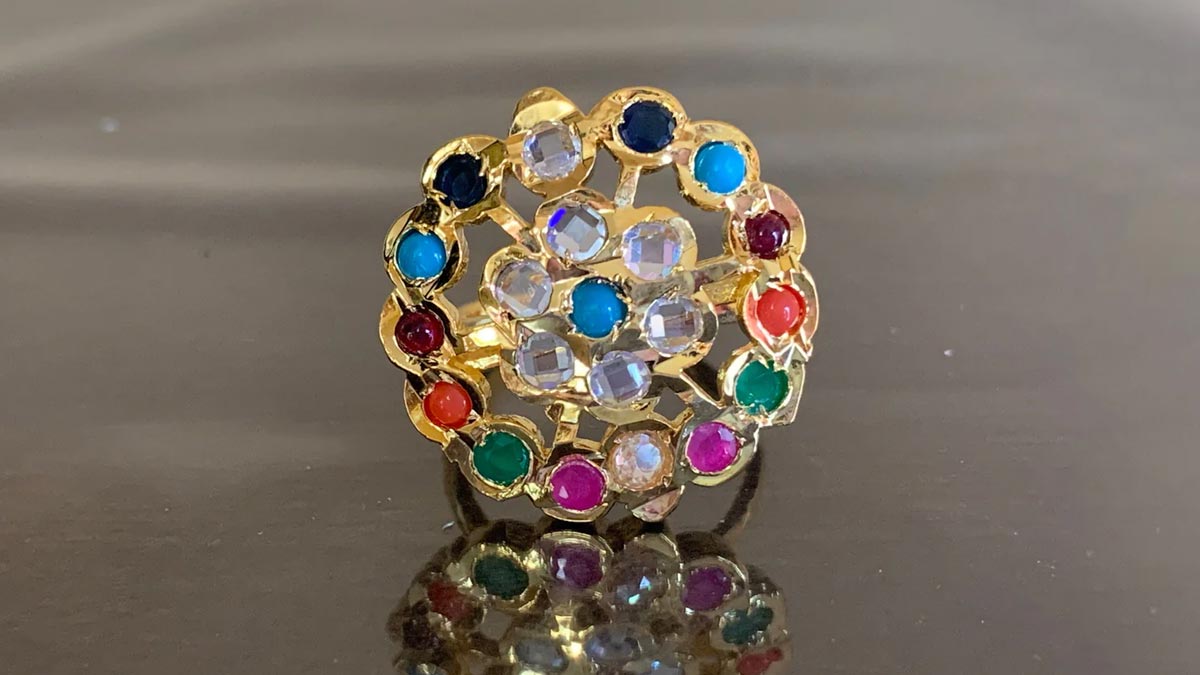 Gold ring design : आपके हाथों की खूबसूरती को चार चांद लगाएंगे यह अंगूठी की  डिजाइन – ब्रह्म वाक्य