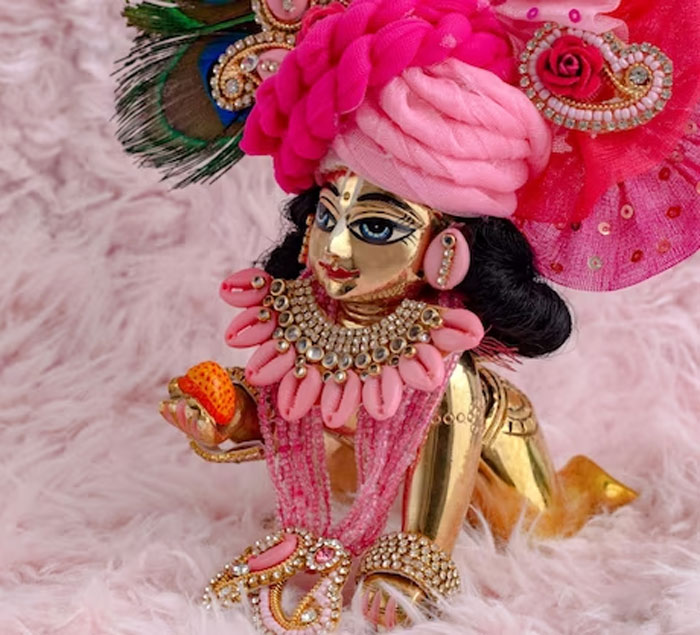 Laddu Gopal Shringar For Diwali: Here's How You Should Decorate The ...