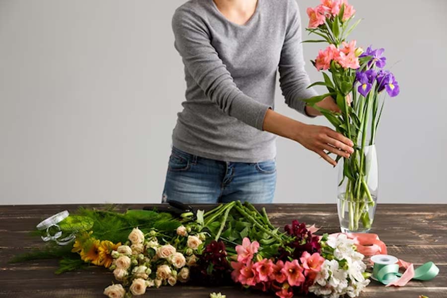 keep flowers alive longer in a vase