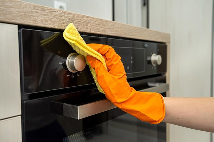 kitchen appliance cleaning tips
