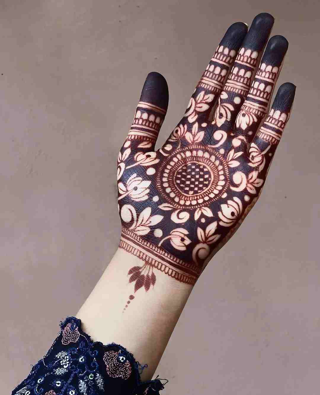 Mandala Mehndi Design 2021 || Lotus mehndi design || Meher's Henna - YouTube