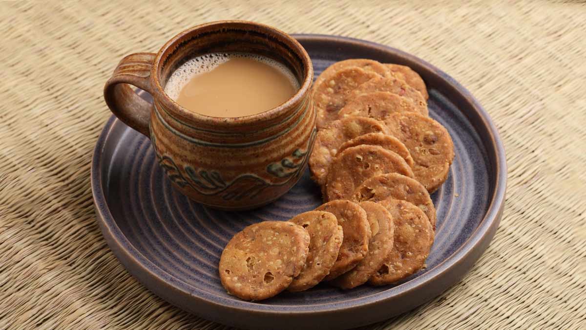 Thattai Recipe: Here's How To Make Dil Se Indian Homemade Thattai At Home For Diwali