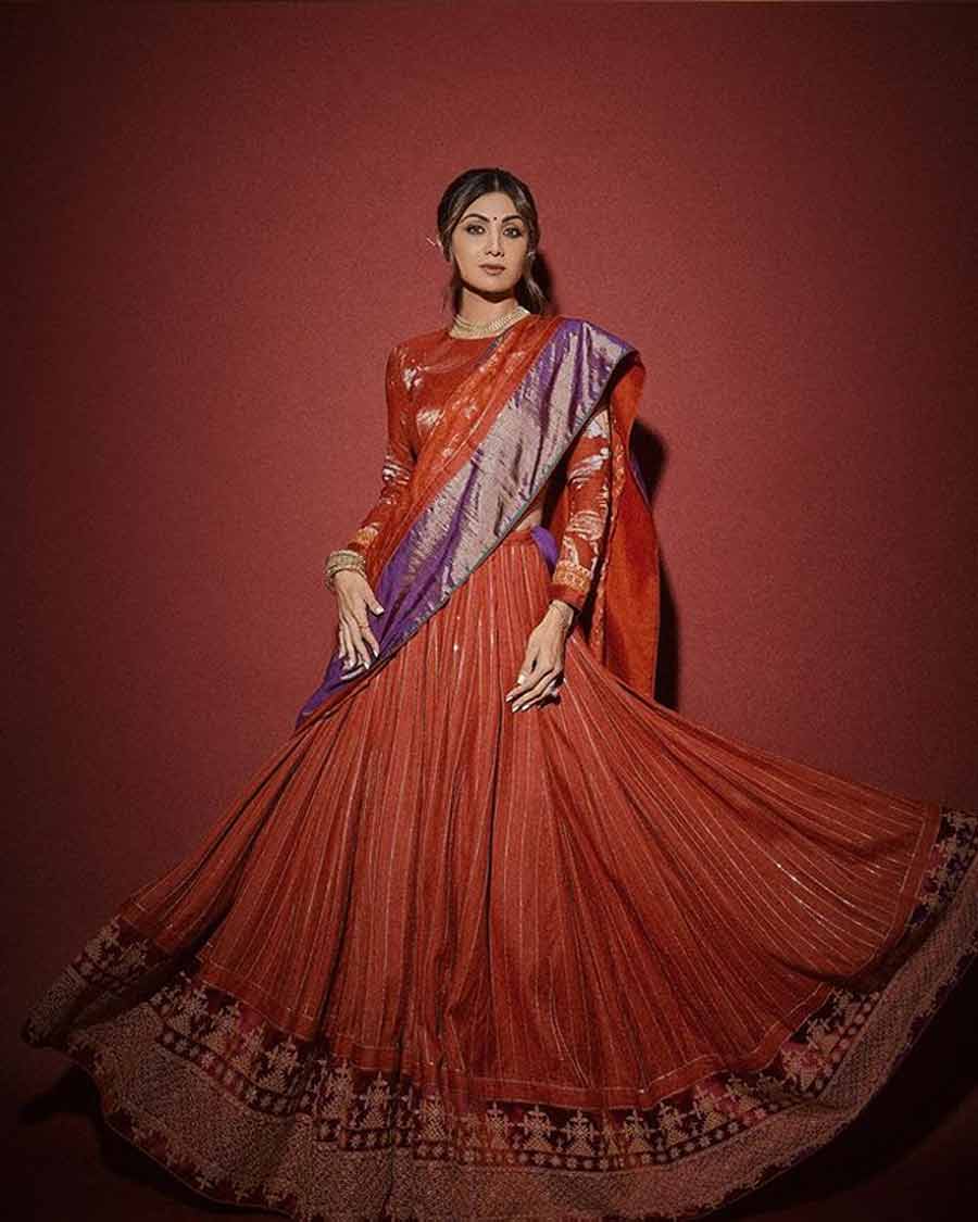 sister wedding lehenga