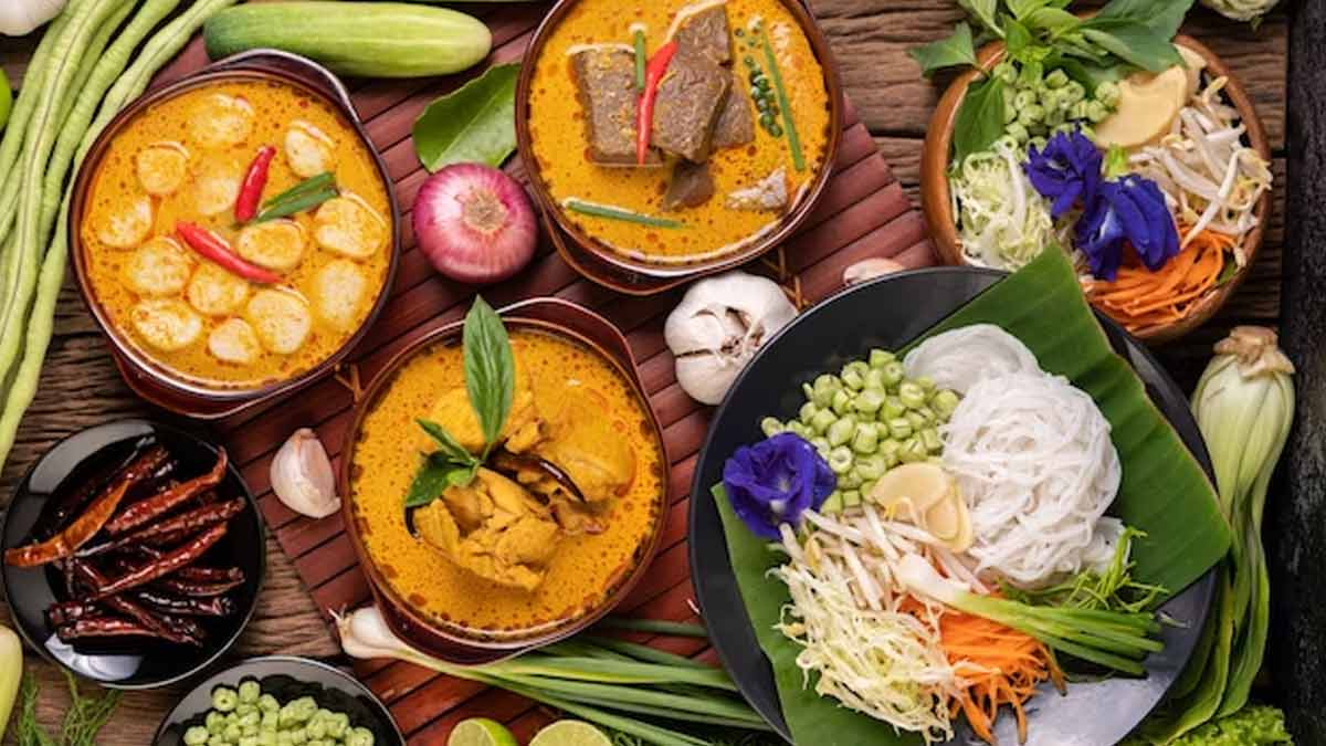 From Pad Thai To Mango Rice: 5 Street Foods You Must Try In Thailand 