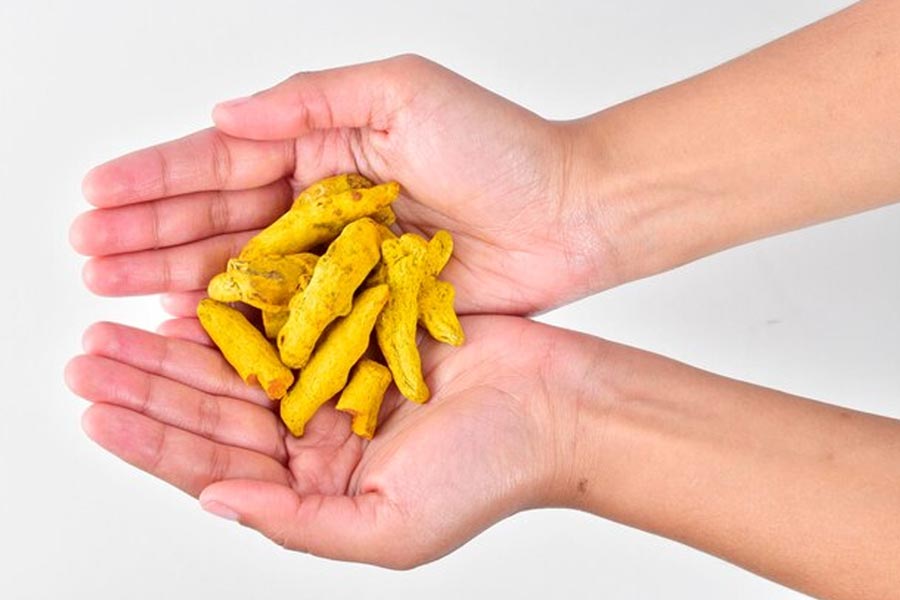 why turmeric is auspecious