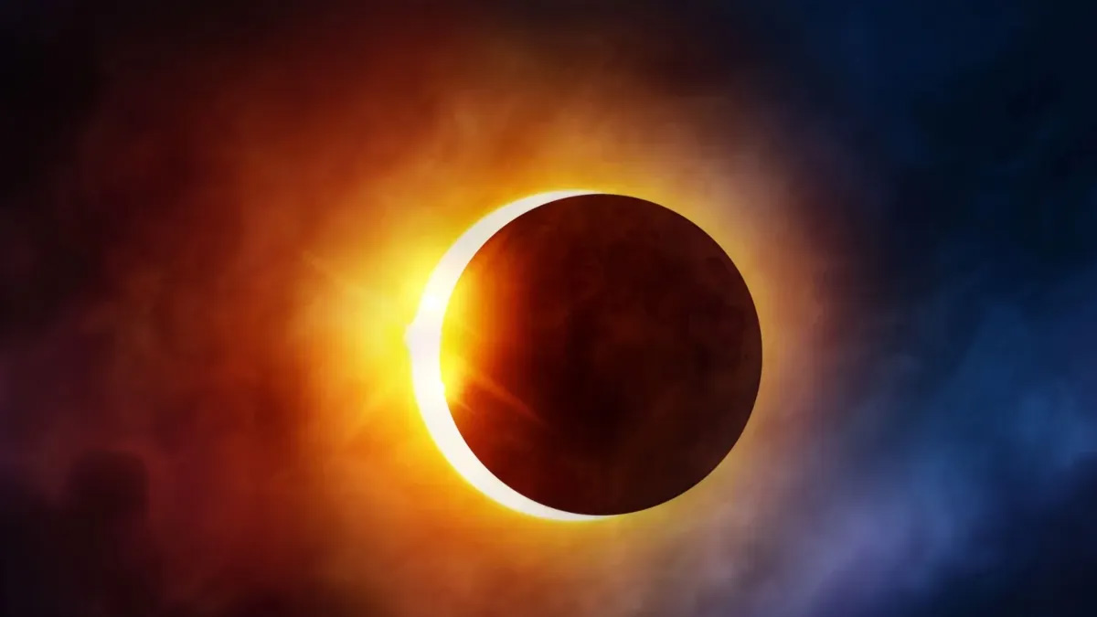 Chandra Grahan 2023 Date, Time in India LIVE: Tomorrow will be the last lunar eclipse of the year, know Sutak period and time