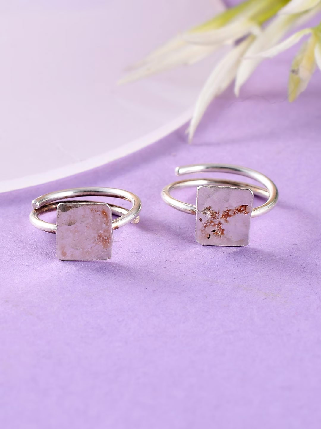 Single stone toe ring