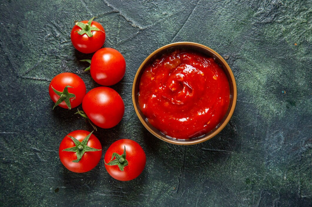 add tomato puree in food