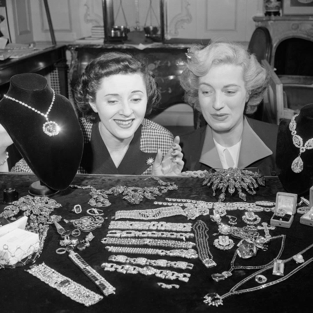 cartier necklace diamond