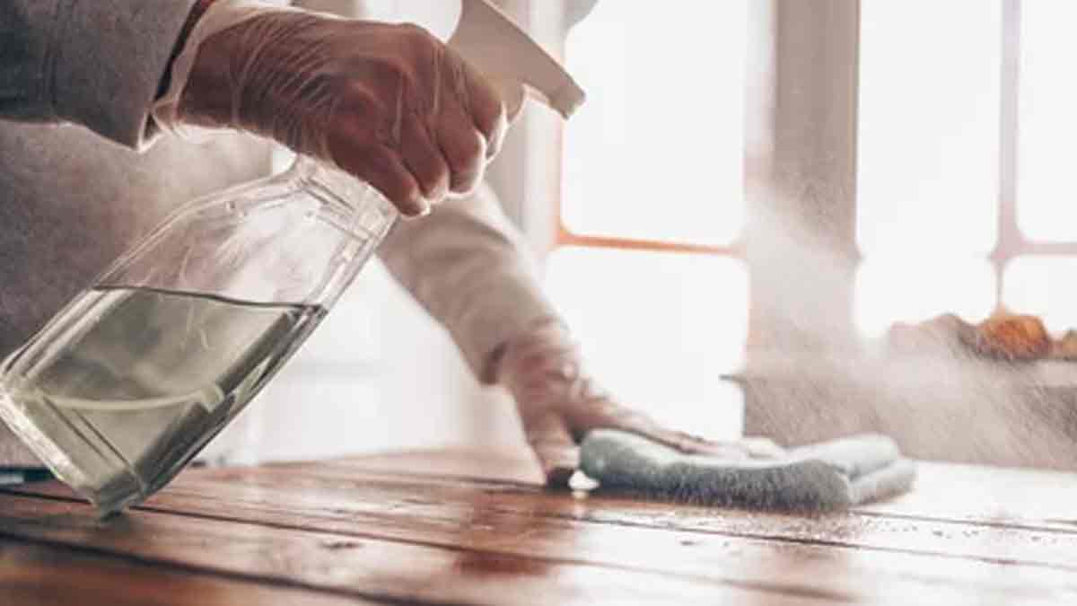 cleaning carved wood furniture tips