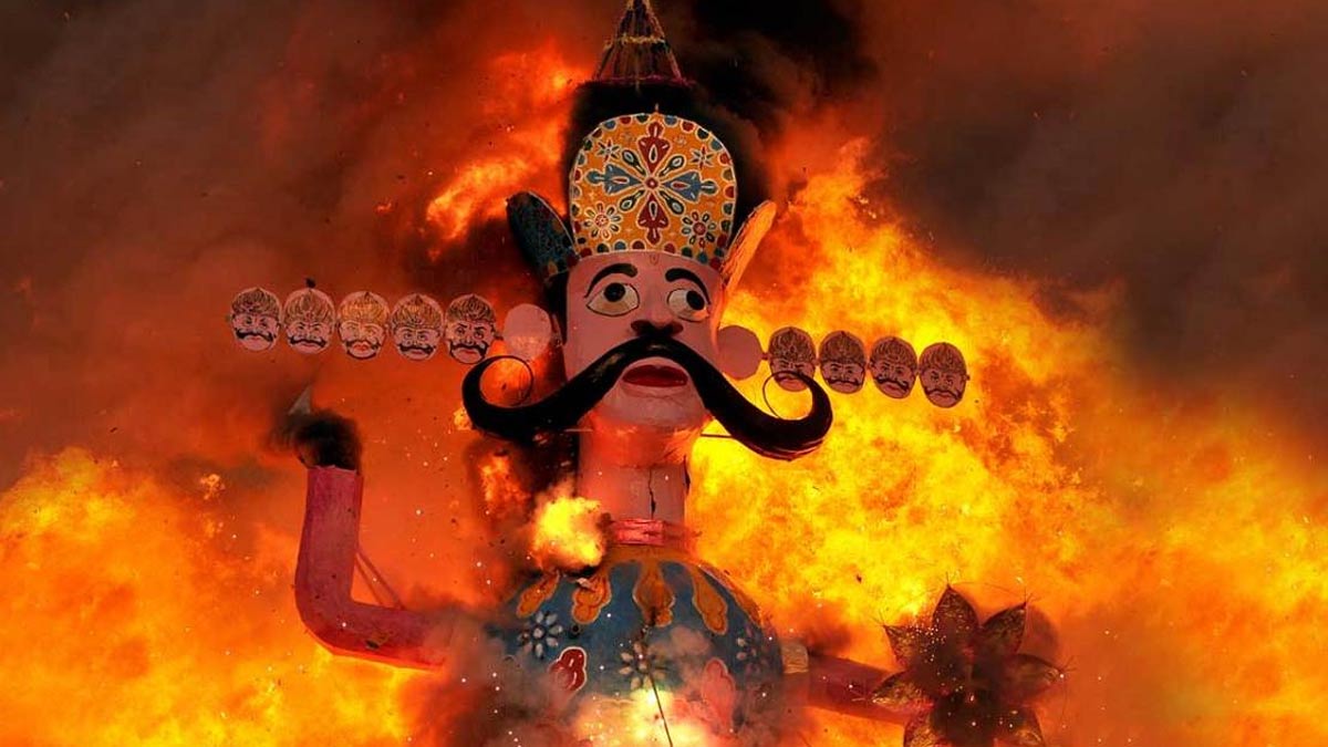 Place To Visit Ravan Dahan In Delhi-NCR: दिल्ली-एनसीआर में इन जगहों पर दशहरा देखने का बनाएं प्लान | delhi ncr best place to visit on dussehra2023 | HerZindagi