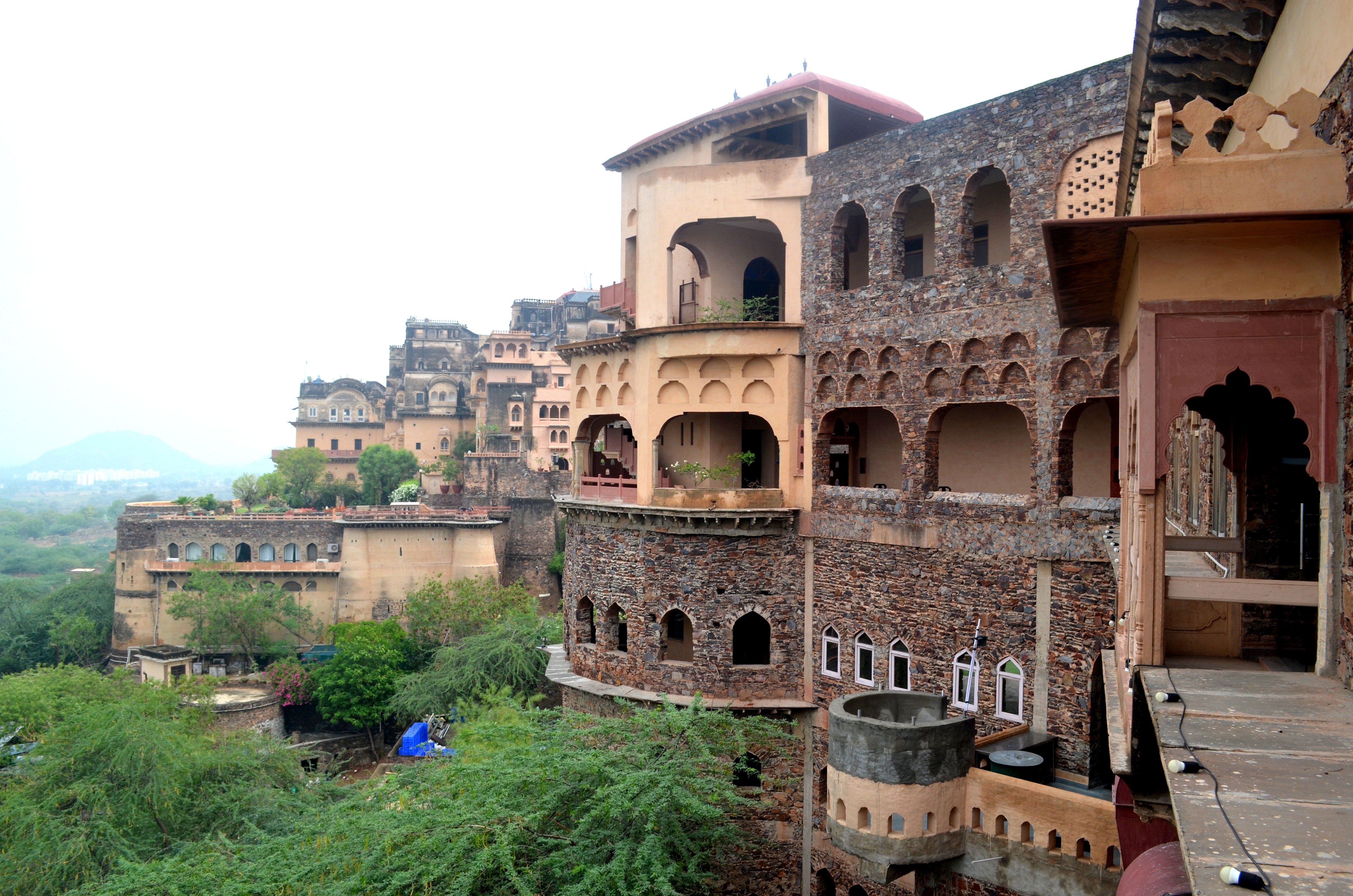 delhi short trip neemrana