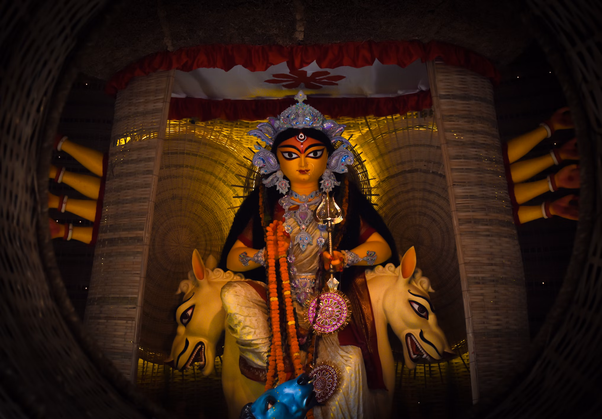 durga puja pandal minto road