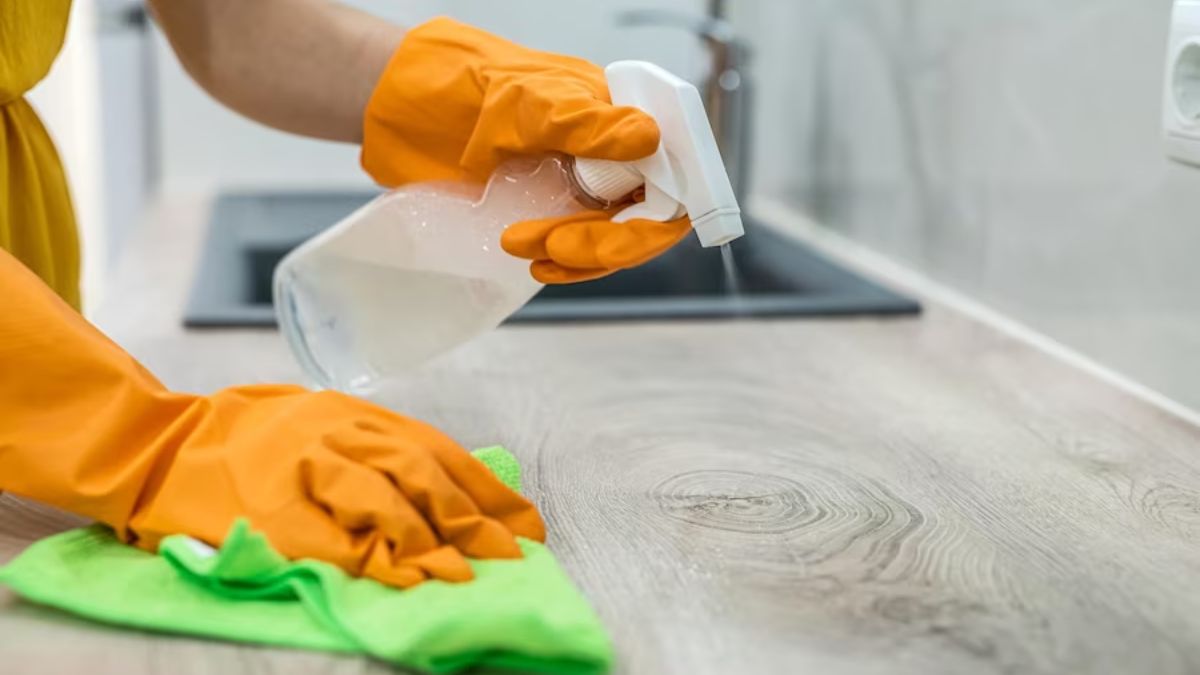 easy tips to clean kitchen counter top