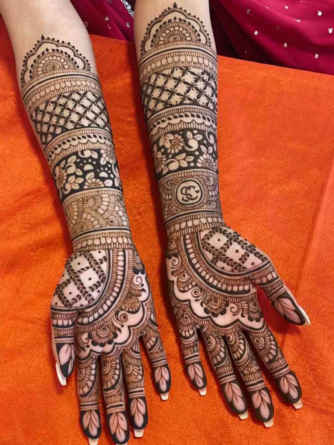 40+ Timeless and Trendy Back Hand Mehndi Designs