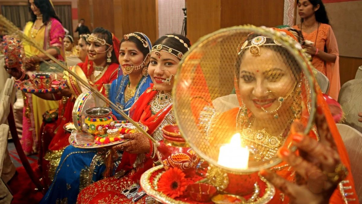 karwa chauth  par kya kharide