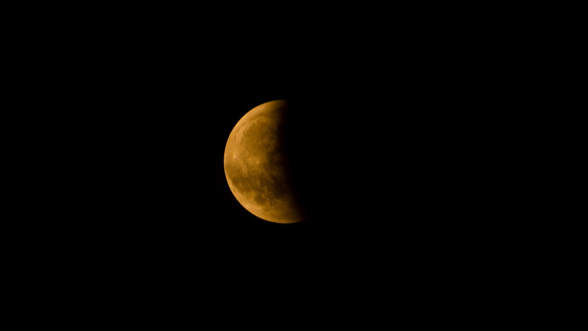 Partial Lunar Eclipse 2023 Date, Time, Place, When And Where To Watch