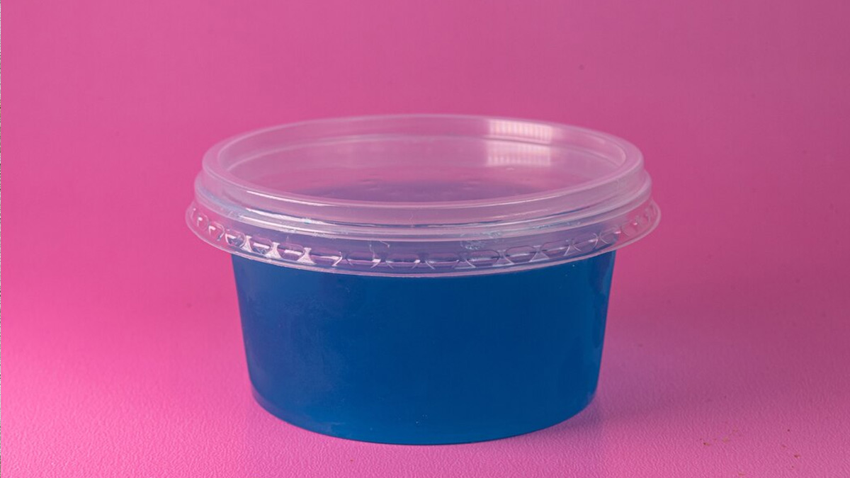 प्लास्टिक लिड को फेंकने की ऐसे करें रियूज ways to reuse plastic