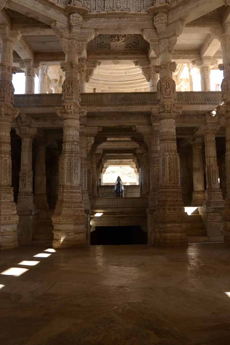 ranakpur jain temple erotic sculptures