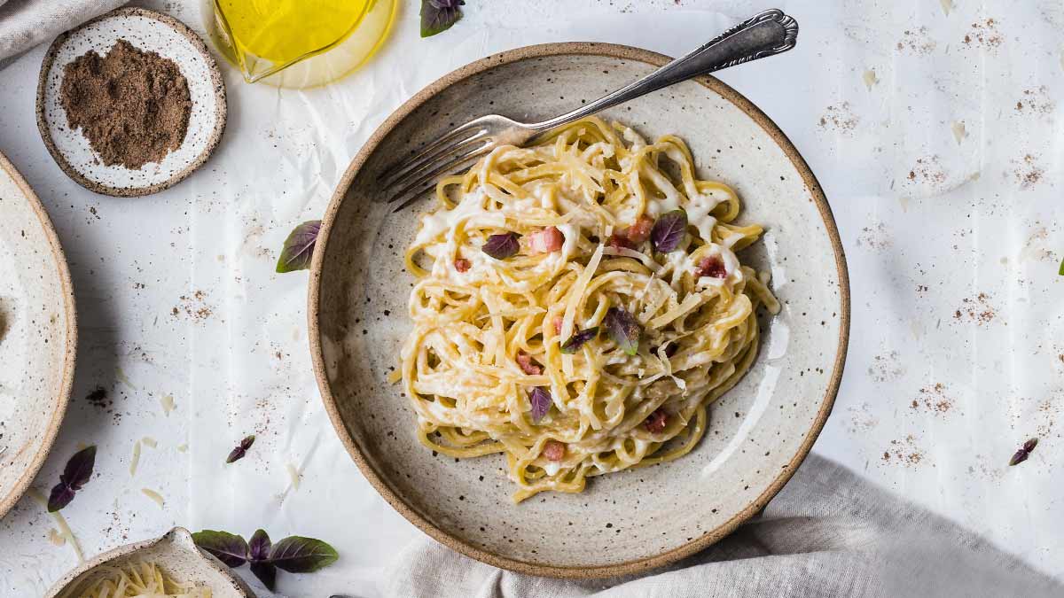 5 Easy Side Dishes To Try With A Steaming Plate Of Pasta