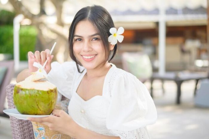 tender coconut water for easy weight loss